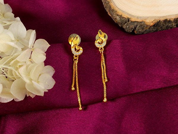 Sui Dhaga Earrings
